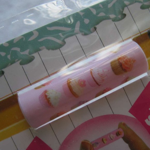 Snap Its Plastic Pencil Pen Decorations Grips Sweet Treats Cupcake Donut Designs - Picture 3 of 7